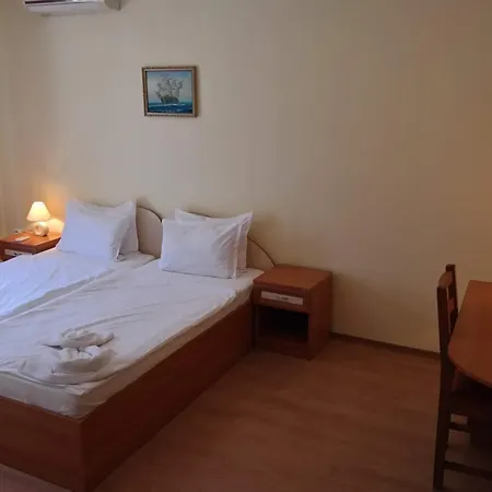 Guest house Къща Старият Кестен Nesebar